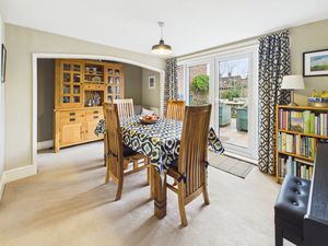 Dining Room- click for photo gallery